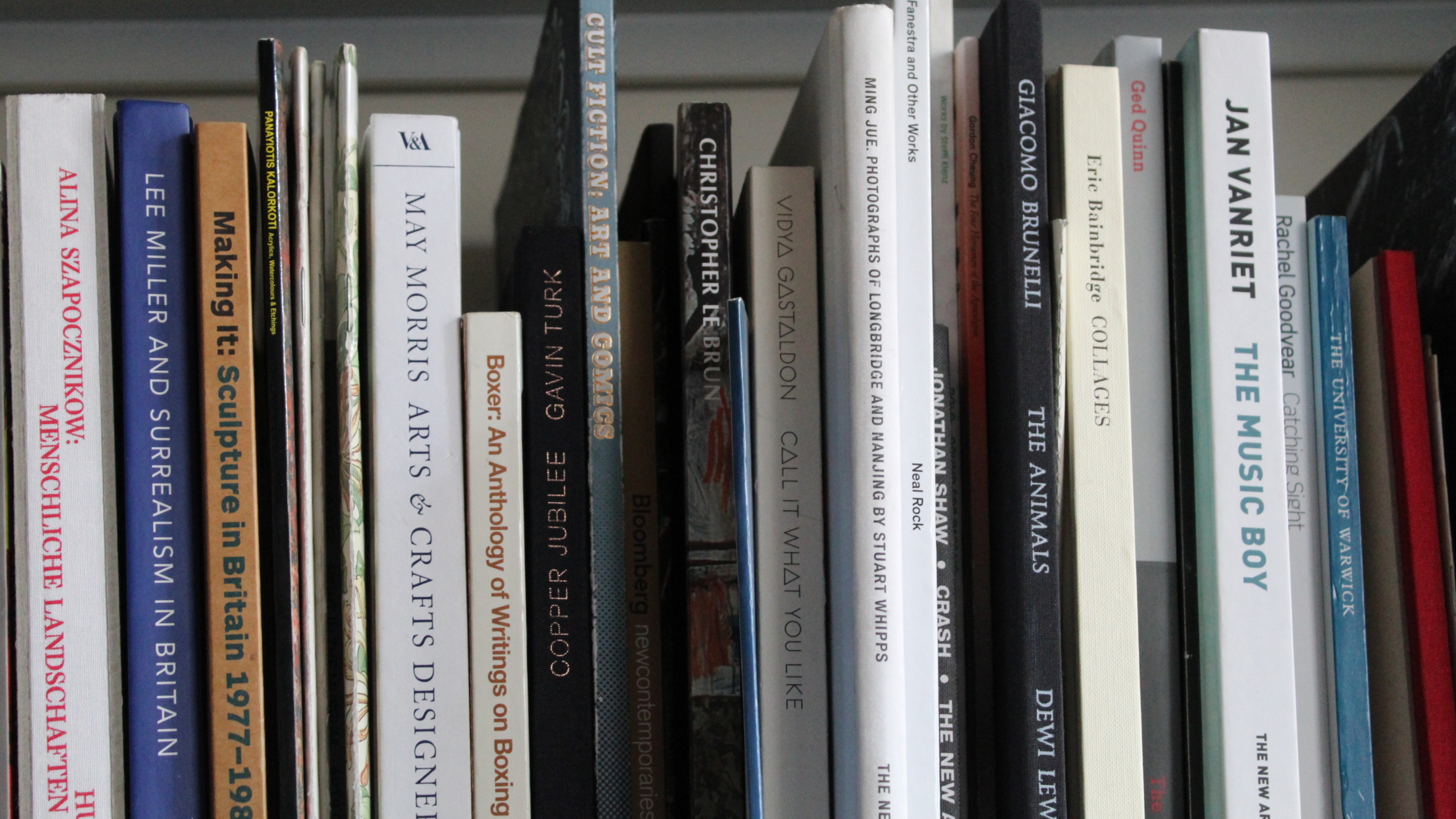 Courtauld library bookshelf